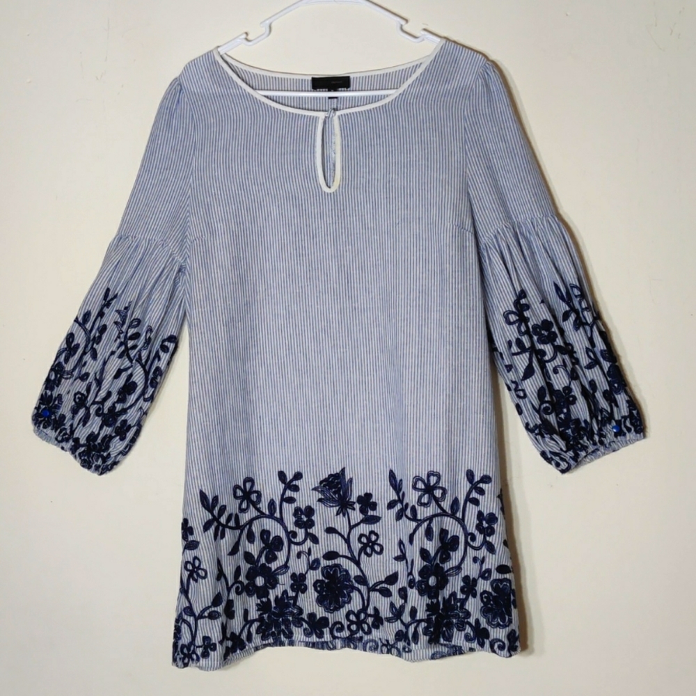 Beautiful tunic blue stripped dress with bubble sleeves size M
